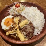 Bikkuri Donki - チーズバーグディッシュご飯大盛り+エッグトッピング