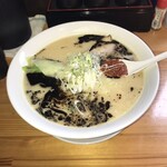 Menya Teppen - みそ黒マー油ラーメン全部乗せ1,150円   大盛り150