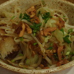 KITCHEN TSUNAGU - 夜のメニュー、にんにくハンバーグ（１，１００円）