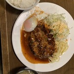 洋食バル ウルトラ - ハンバーグステーキ+温泉卵