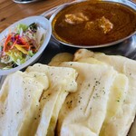 タンドリーキッチン パフナ - チキンカレー&チーズナン