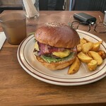 CRITTERS BURGER - 