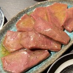 塩ホルモン 周吾 - 牛ハツ♬