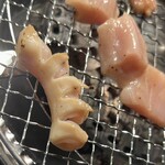 塩ホルモン 周吾 - コブクロは焼き過ぎ注意で！
      めっちゃ美味しいです♡