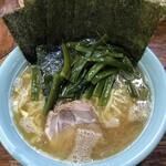 家系ラーメン まこと家 - 