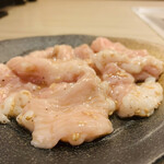 やきにく草柳 - ③ 860円：シマチョウ（塩）