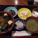 ばくだん丼！１５００円！
