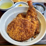 ヨーロッパ軒 - 3種盛りスペシャルカツ丼（¥1,280）
            └カツ1、エビフライ1、メンチカツ1 ごはん小盛り（185g お茶碗1杯分くらい）