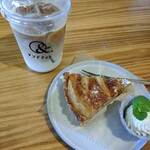 AND DOT COFFEE - ポムポム 560円