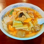 麗人飯店 - 牛バラ刀削麺　\1078