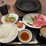 Kurogewagyuu Yakiniku Ichi - 焼肉大盛り定食(1,408円)