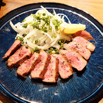 仙台牛タン&ステーキ もみじ赤坂 - ディナーメニューから上タンタタキ1,900円