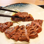 仙台牛タン&ステーキ もみじ赤坂 - しっかりとした歯ごたえなのにスパッとかみ切れます。強すぎない絶妙な味付けがごはんと合います