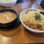 らーめん神月 - 魚介とんこつつけ麺（3玉）＋名物なんこつチャーシュー 890円＋210円