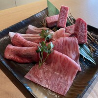 近江うし焼肉 にくTATSU 銀座店 - 