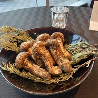 スーツァンレストラン陳 横浜店 - シーズナルメニューの松茸を追加で