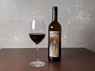 PIZZERIA D'ORO - ワインはグラスもボトルも多数ご用意
