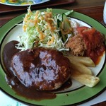 レストラン　むらやま亭 - ハンバーグとカニクリームコロッケ