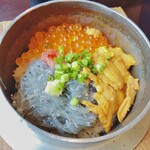 鎌倉釜飯かまかま - 生しらす三色