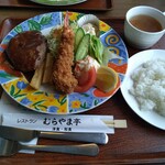 レストラン　むらやま亭 - ハンバーグとジャンボエビフライ