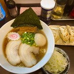 麺と餃子の工房 麺屋食堂 - 