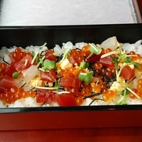 日本料理 みゆき - 北海道いくらの海鮮ばらちらし
