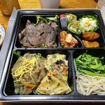 モランボン - 特上焼肉弁当3,500円(ライスは別盛り)