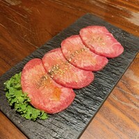 焼肉 いのうえ 吉祥寺店 - 薄切り上タン