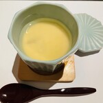 新宿 鮨 よこ田 - 芝海老とヤングコーンの茶碗蒸し