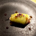 L'inconnu - 三陸牡蠣　白瓜　お皿の点のレモンソースが合う～