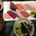 ふじやす食堂 - １０貫にぎりセット