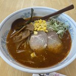 Ramen Kan Bunbuku - 面對面。叉燒、筍乾、麵條和味道都很普通