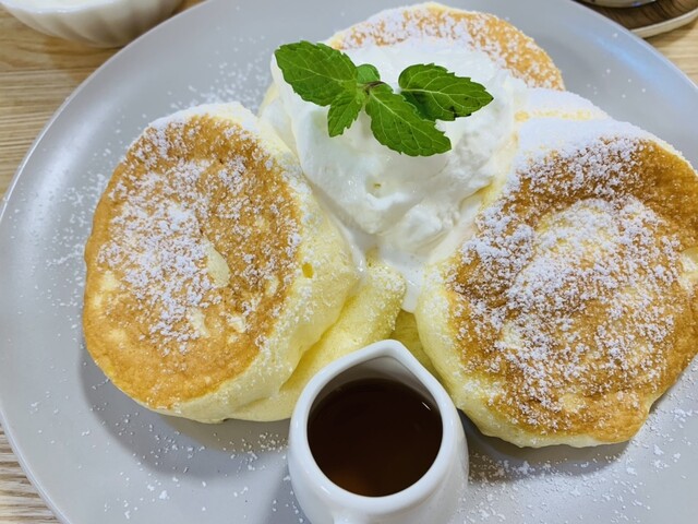 パンケーキ six flips （シックス フリップス）のご予約 - 近鉄四日市