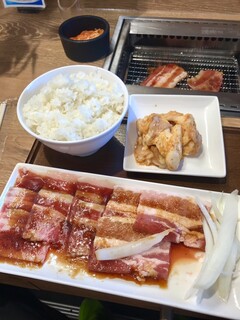 Yakiniku Raiku - 