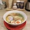 Menoudou Katsu - 味玉ラーメン(750円) 正面から