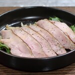 トリワイン ＰＩＫＯＳＨＨＨＵ - 自家製スモークチキン