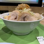 ジャンクガレッジ - 豚玉ラーメン並　990円