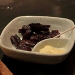 DEN - 自家製ビーフジャーキー