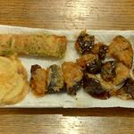 ディオ - いもの天ぷら (税抜)47円 と ちくわの磯部揚げ (税抜)47円 と なすびの天ぷら(つゆ) 税抜93円 (2023.08.15)