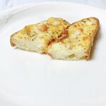 ヒルサイドパントリー - マッシュポテトとチーズのタルティーヌ