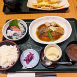 Kamon - 銀ひらす煮付とお造り定食