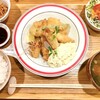 ヒトサラ - エビフライ定食