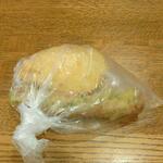 ディオ - いもの天ぷら (税抜)47円 と ちくわの磯部揚げ (税抜)47円  ※購入時状態 (2023.08.15)