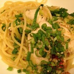 カフェ ラ・ボエム 白金 - 蒸し鶏と青ねぎの和風ソース