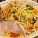 ボウボウラーメン とみ - 野菜ホウボウ鬼辛(赤)