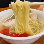 貝と地鶏だしのらぁ麺 ちょろ - 