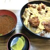 まんぷく食堂 - からあげ丼と赤だし