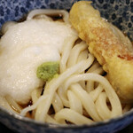 Ume Hachi - 今日のうどん定食（ちくわ天と山かけうどん、ひじき豆かやくごはん）