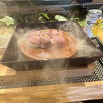 氷と燻製 えんとつ KYOTO - 肉手毬寿司