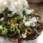 Okonomiyaki Hirano - 鬼おろしと肉